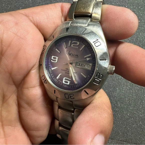 Vintage B.U.M. Equipment Mens Quartz Watch Silver Tone Blue Day Date Dial Workin - Picture 2 of 11